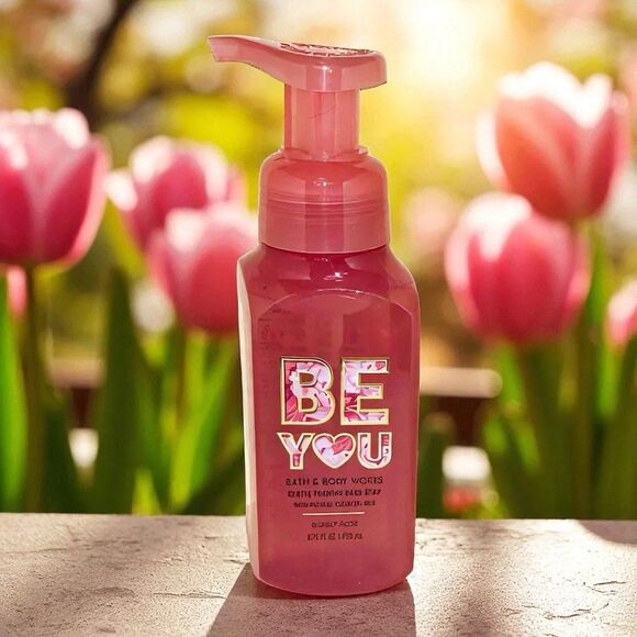 Bath and Body Works - Be You Gentle Foaming Hand Soap Bubbly Rose (8.75 FL OZ) - Picture 2 of 5